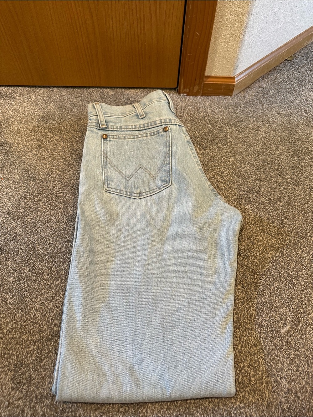 Wrangler Light Blue High-Rise Women's Jeans